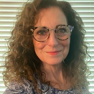 Meet your Posher, Karen